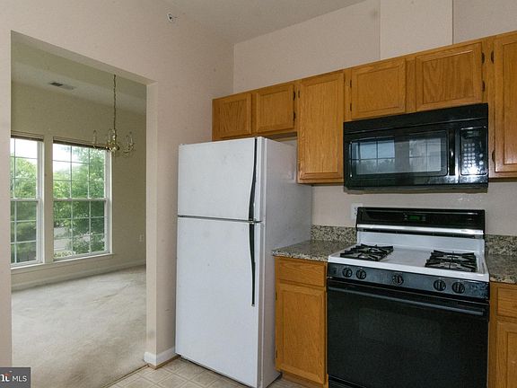 4th image of 4139 Fountainside Ln