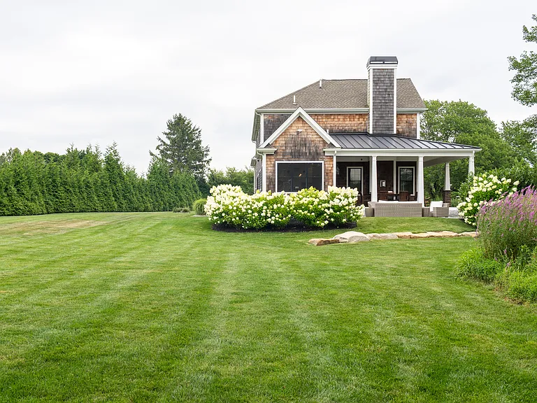 207 Cornelius Dr — Photo 33