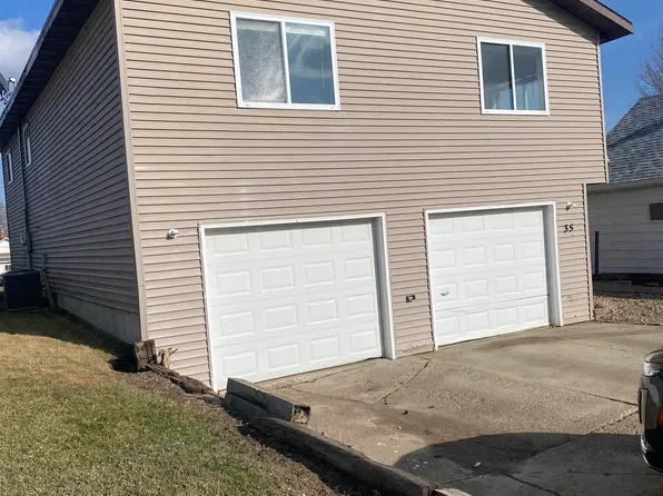 35 4th Ave SE, Dickinson, ND 58601