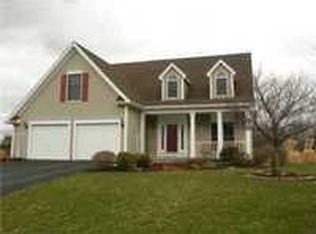 4924 Sunrise Cir, Canandaigua, NY 14424