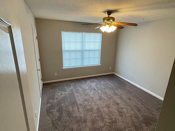 5th image of 1432 Green St APT A