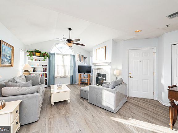 5th image of 133 Village Way #5A