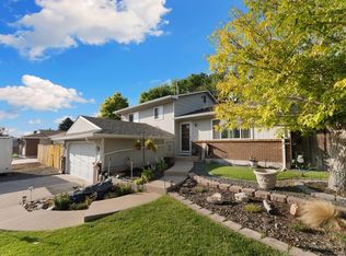 4106 Sullivan St, Cheyenne, WY 82009