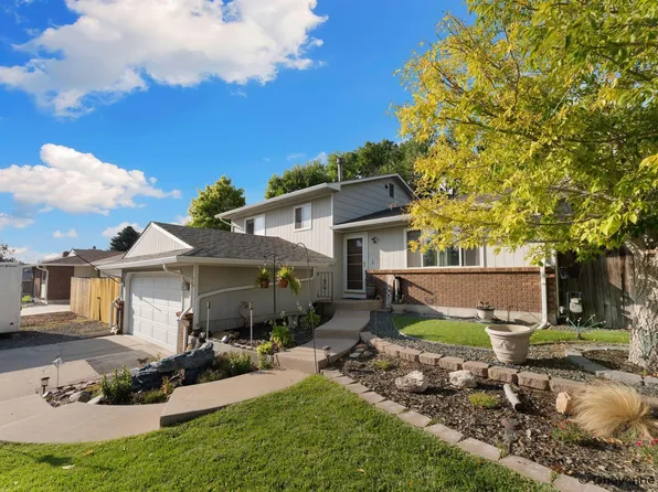 4106 Sullivan St, Cheyenne, WY 82009