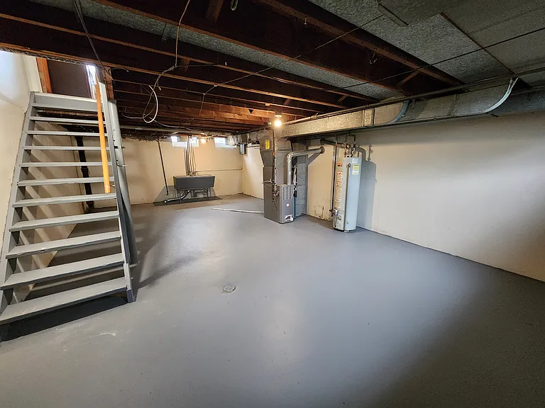 921 Vernier Rd #1 — Photo 24