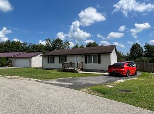 99 Noble Dr, Beattyville, KY 41311