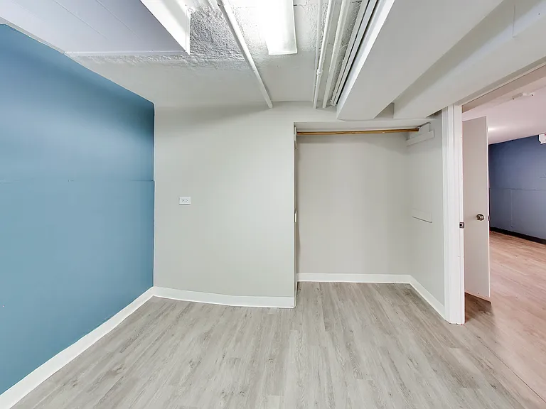 2206 N Kostner Ave #B — Photo 18