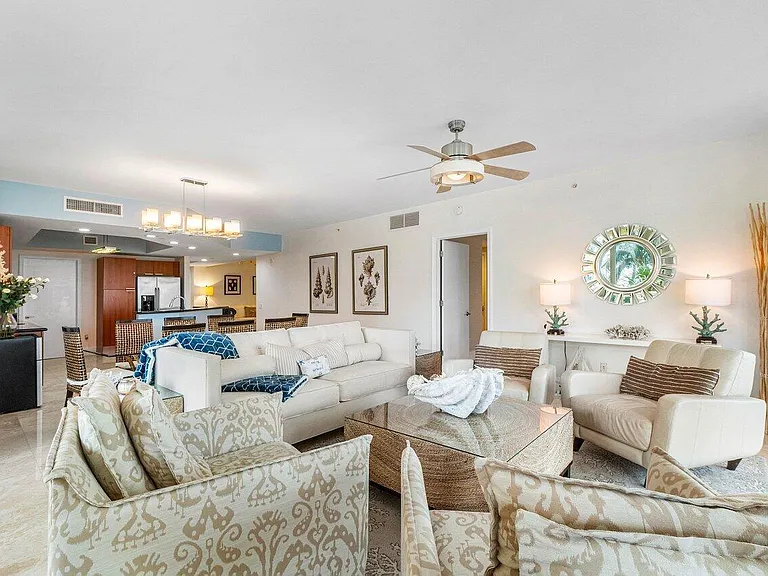 2650 Lake Shore Dr #206 — Photo 5