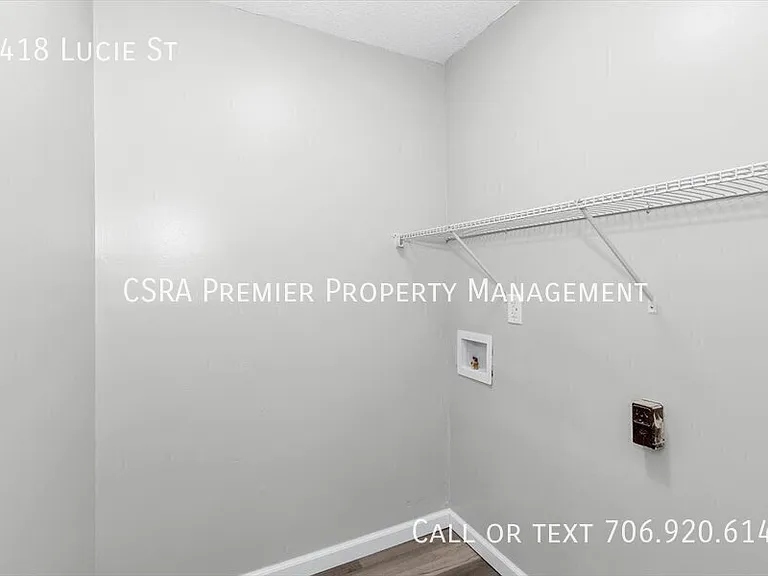 3418 Lucie St — Photo 10