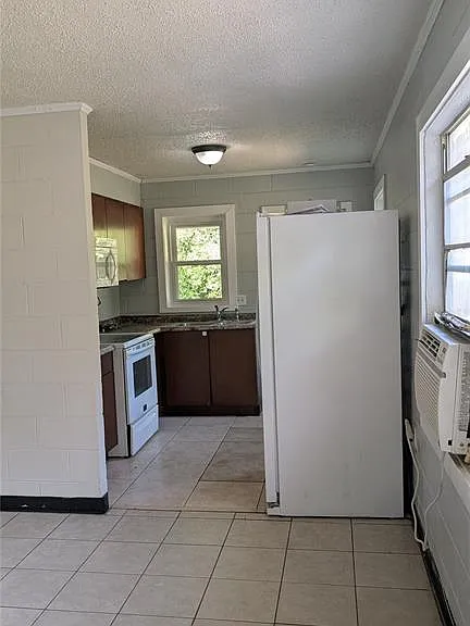 738 E Minneola Ave — Photo 10