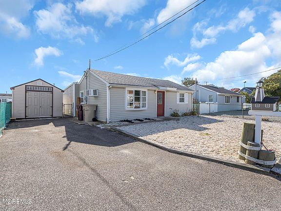 3rd image of 204 Butler Boulevard