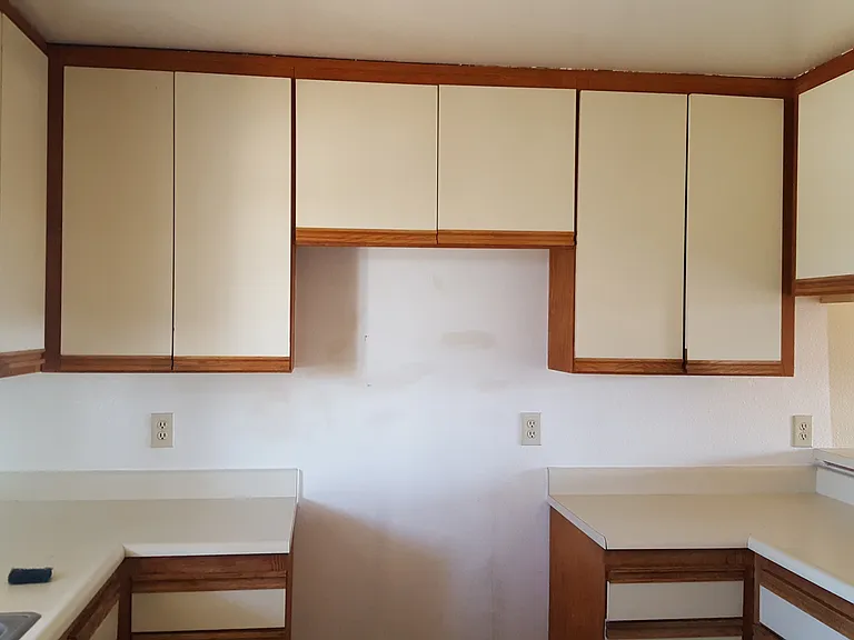 1026 Saint Louis Ave — Photo 1