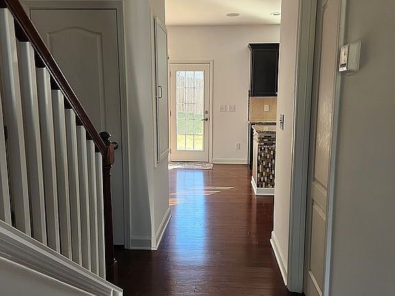 3rd image of 3409 S Beaver Ln
