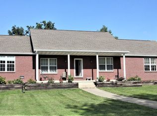 902 Terrace Dr, California, MO 65018