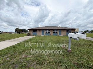 1005 NE 8th Ter, Cape Coral, FL 33909