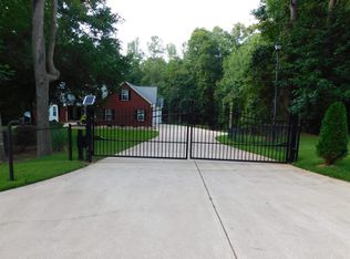 55 Rainey Ridge Dr, Oxford, GA 30054