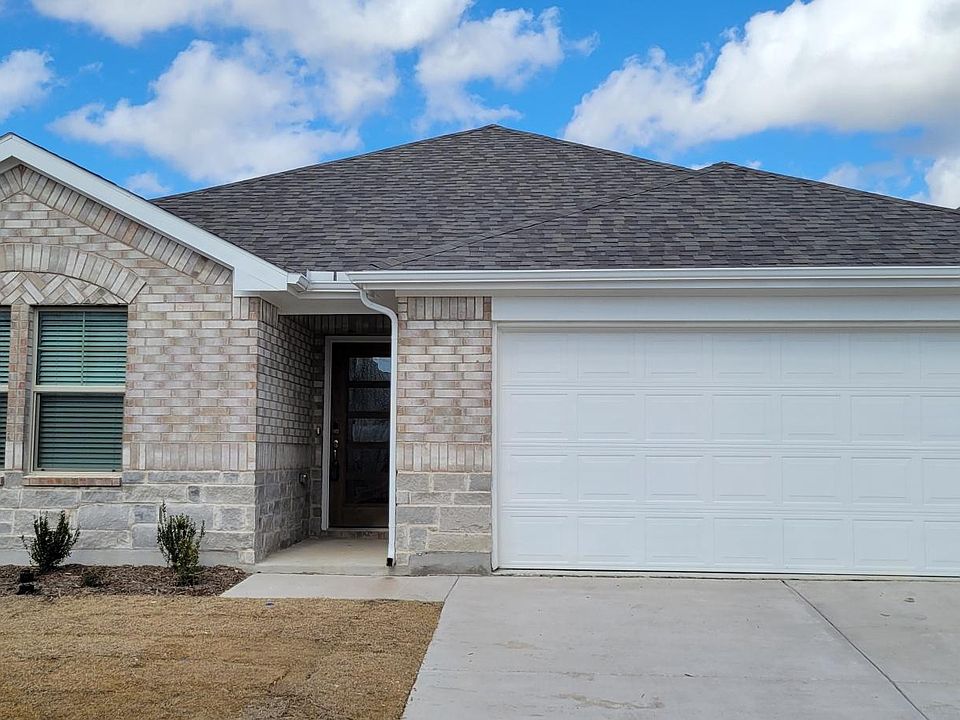 1st image of 2644 Oneida Ln