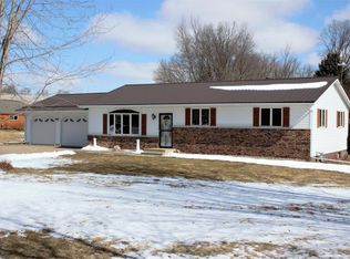 E7701 Oakwood Ln, Viroqua, WI 54665