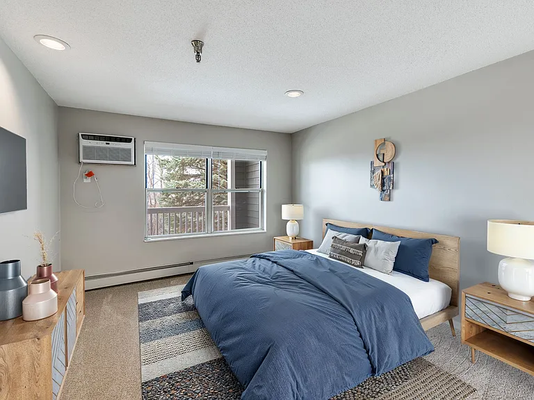 Waconia - 2 Bed / 2 Bath - 1,036 Sq.Ft.