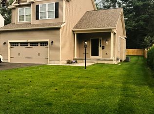 28 Gipp Rd, Albany, NY 12203