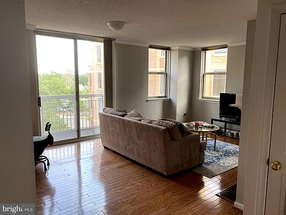 3rd image of 3830 9th St N APT 709W