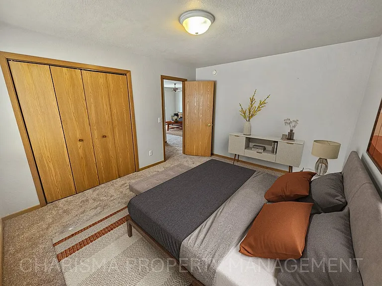 340 N Main Avenue — Photo 36