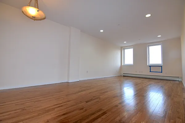 Rented by Triplemint | media 12