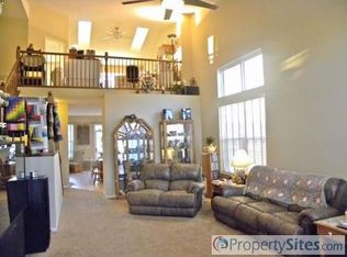 16560 Grandwood Lake Dr, Crest Hill, IL 60403