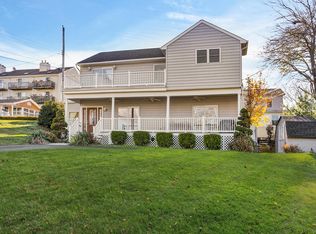 105 Linden Ave, Highlands, NJ 07732