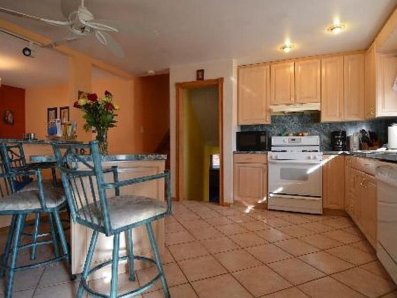 4th image of 10419 S 83rd Ave