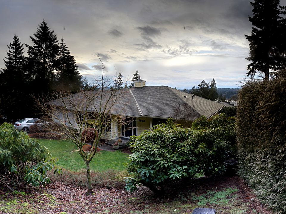 1st image of 1505 210th Ave NE