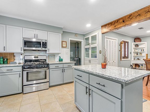 4th image of 4616 Cobb St