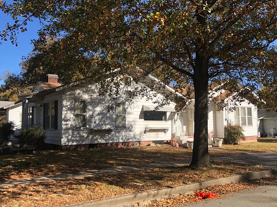 2nd image of 811 S Lowe St