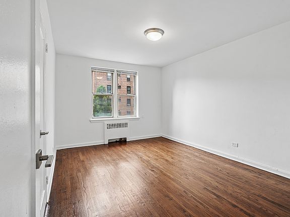 3rd image of 20-26 Seagirt Blvd #4A