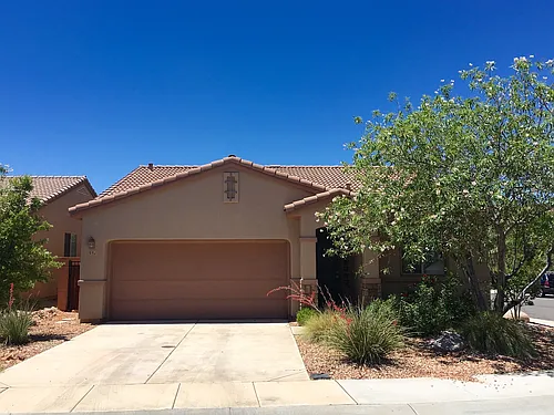 951 N Echo Ln Photo 1