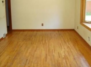 8801 10th Ave S, Bloomington, MN 55420