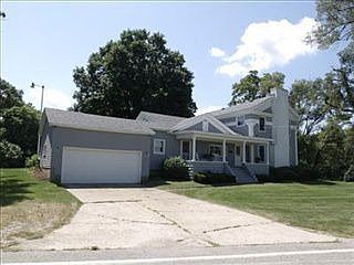 2nd image of 6060 Kies St NE