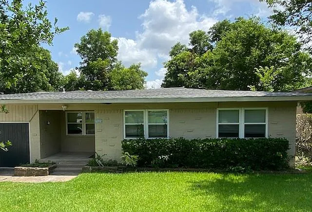 3 bed, 1868 sqft, $2,650 — Photo 1