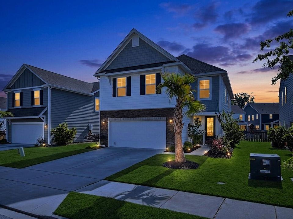1st image of 106 Trumpet Vine Dr