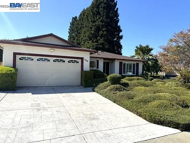4 bed, 1479 sqft, $5,000 — Photo 1