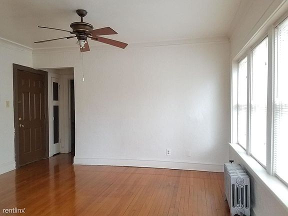 4th image of 227 E Townsend St APT 7