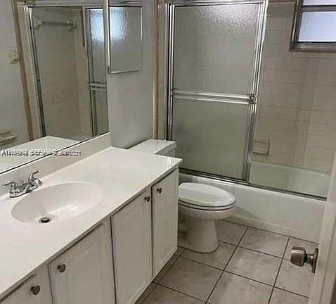 4th image of 5219 SW 43rd Ter #2