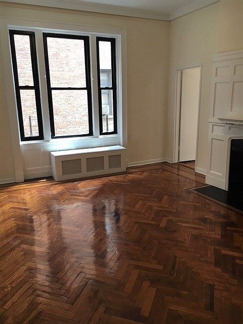1st image of 170 W 73rd St APT 9D