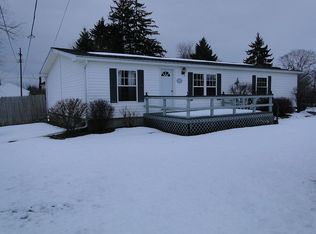 8127 Emerson Pl, Gasport, NY 14067