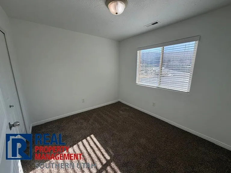 794 N 195 W — Photo 10