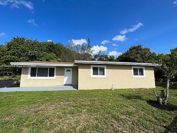 2nd image of 1125 NW 16th Ct