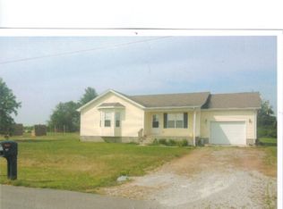 127 Morgan Ln, Hopkinsville, KY 42240