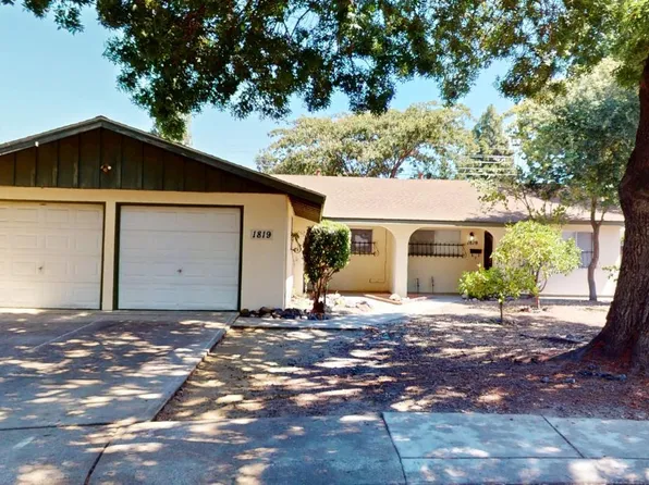 1819 Bradford Ct, Modesto, CA 95355