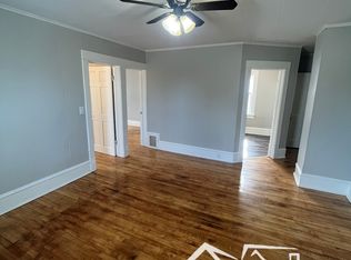 579 Bowen St #A, Oshkosh, WI 54901