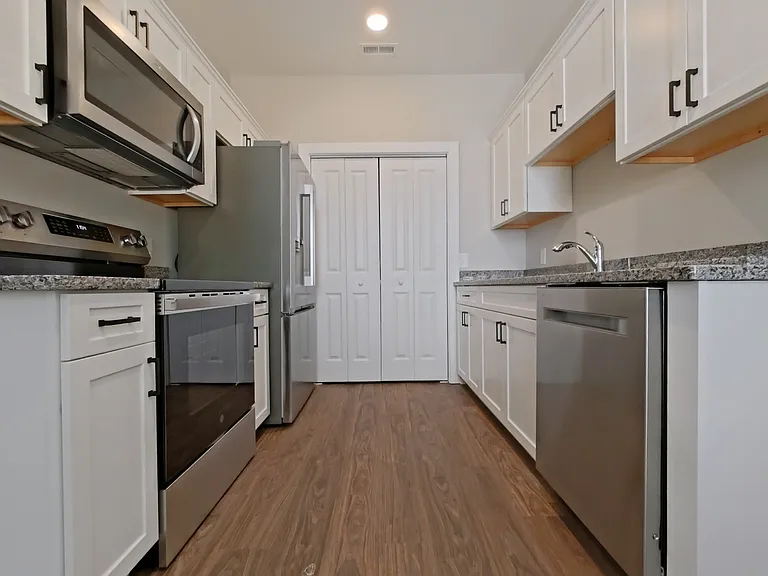 540 Wallburg High Point Rd #B — Photo 2